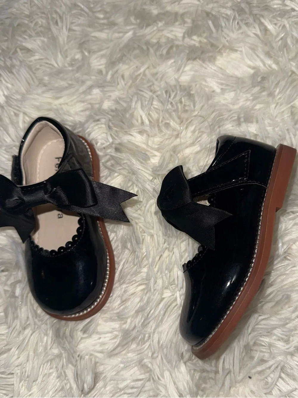 Felix & Flora patent leather Mary Jane shoes black bow size 5 toddler